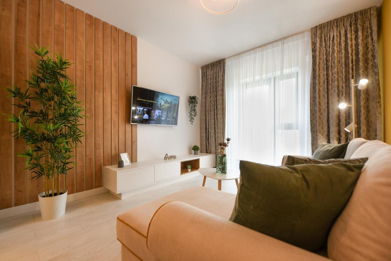 Colorful Fusion - Modern 1Br Near Romexpo Center Apartman Bukarest Kültér fotó